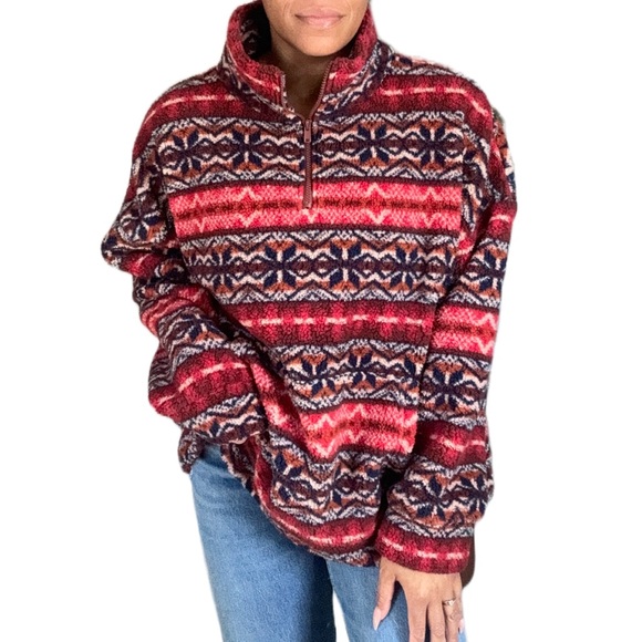 American Eagle Outfitters Sweaters - American Eagle printed Sherpa  fleece